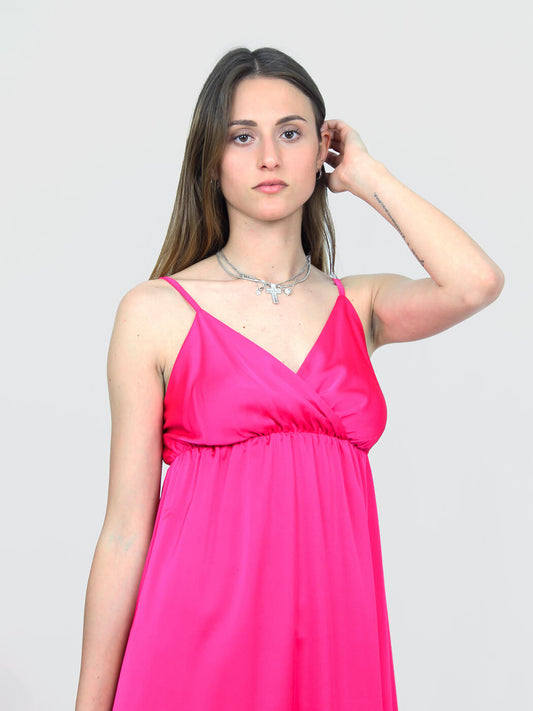 Abito lungo in raso con scollo a cuore e spalline sottili