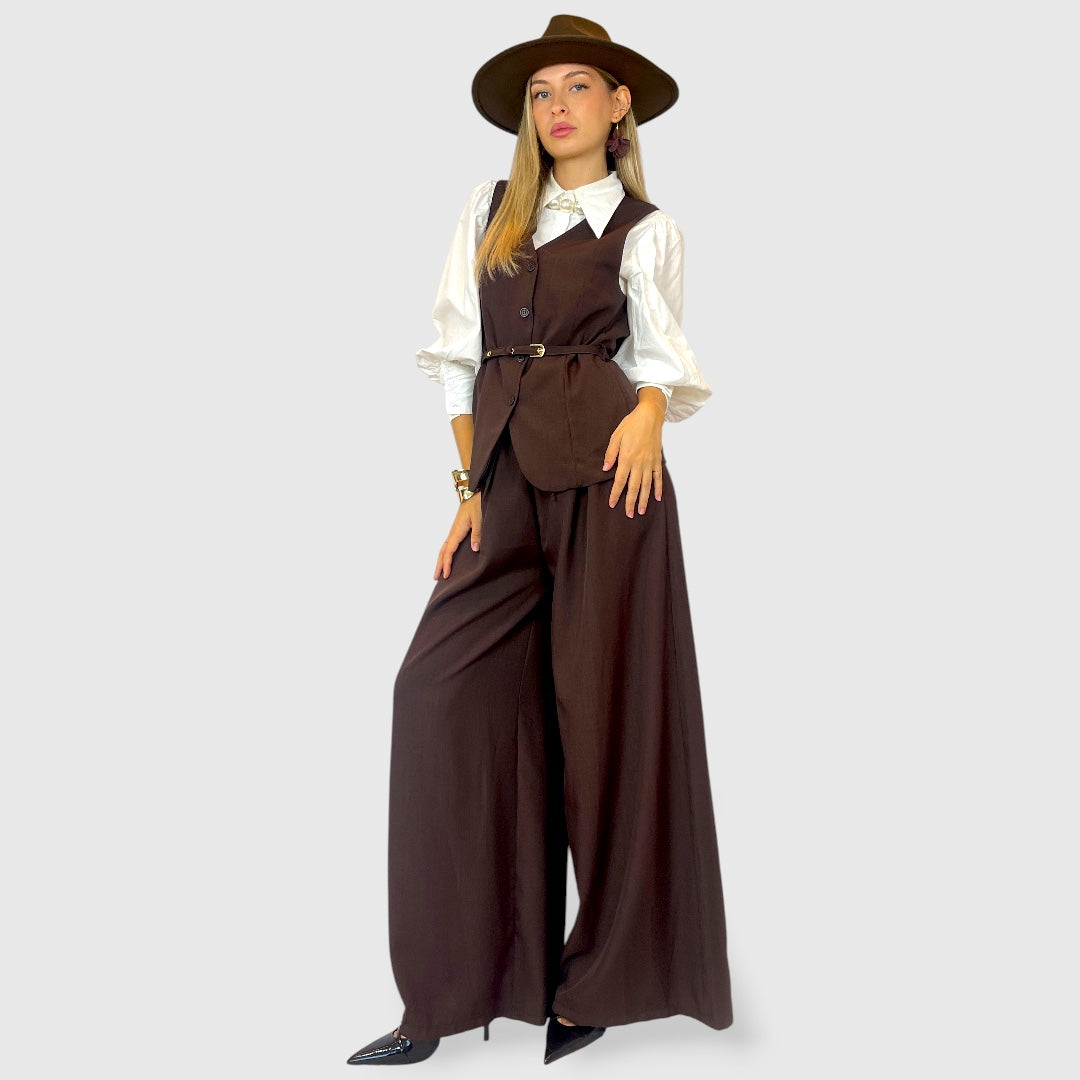 Coordinato elegante con gilet e pantaloni palazzo
