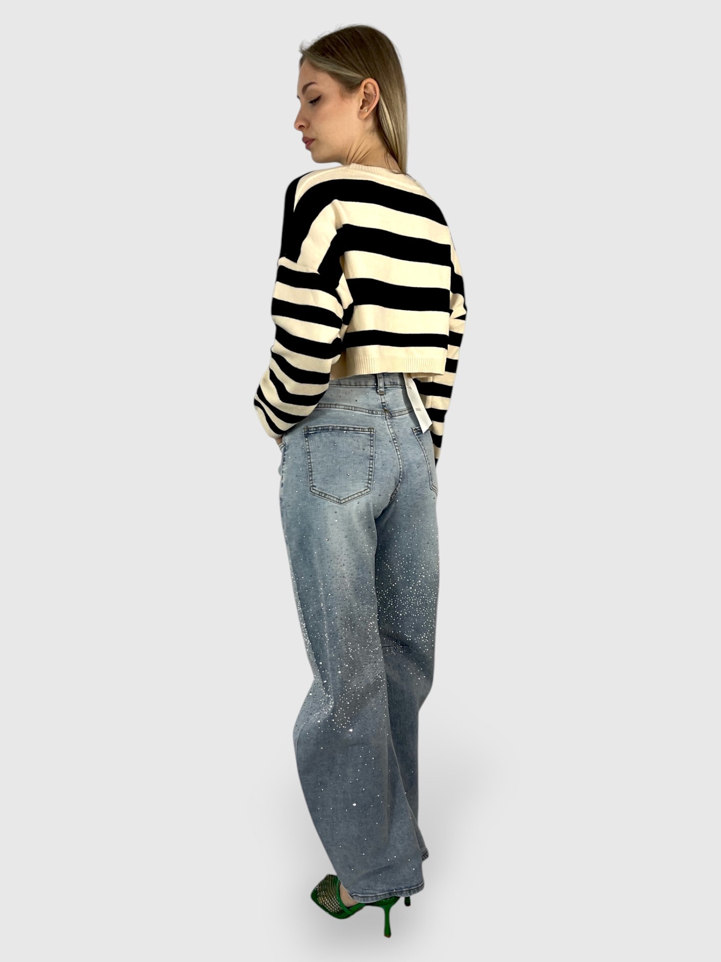 Maglione oversize cropped a righe