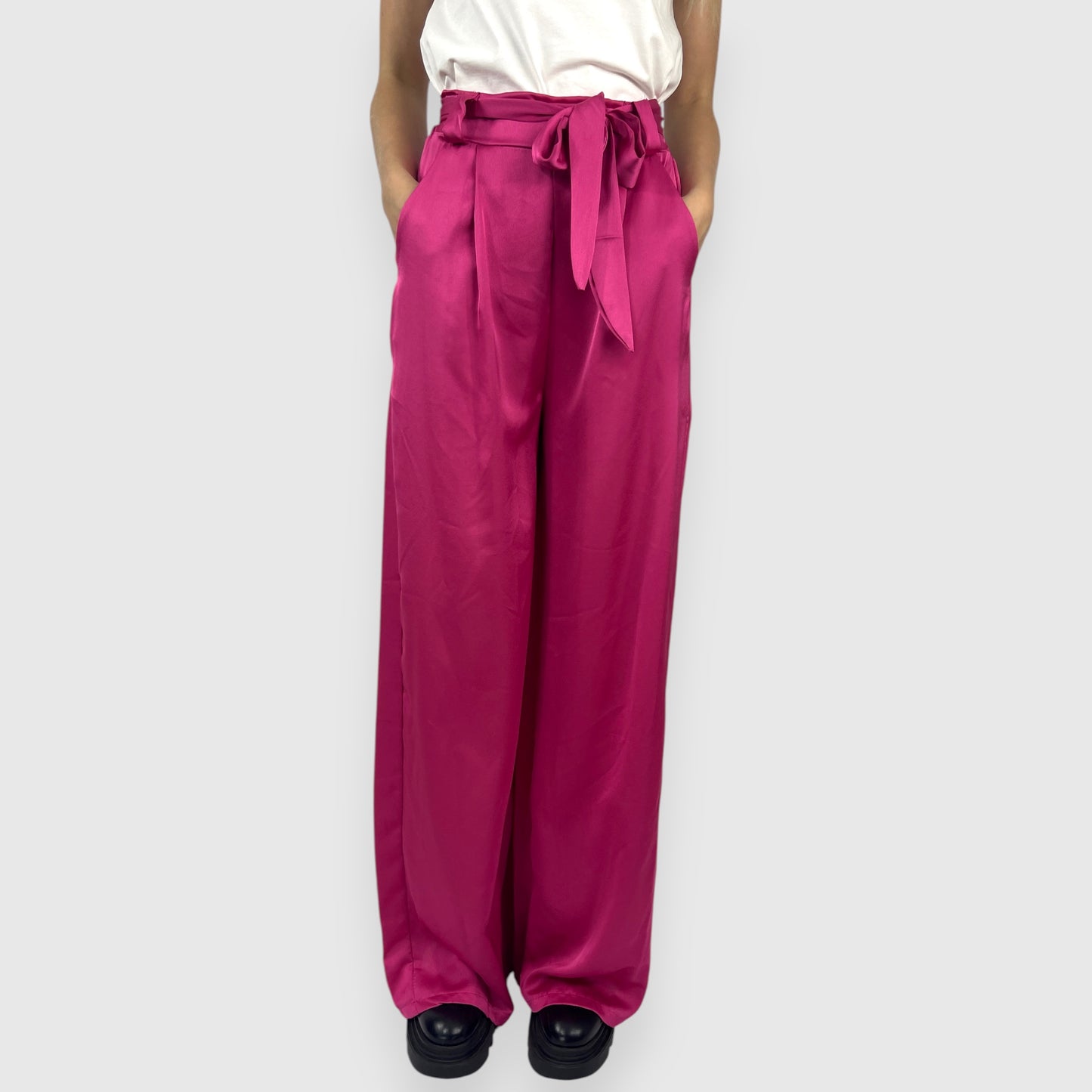 Pantalone palazzo in satin fucsia