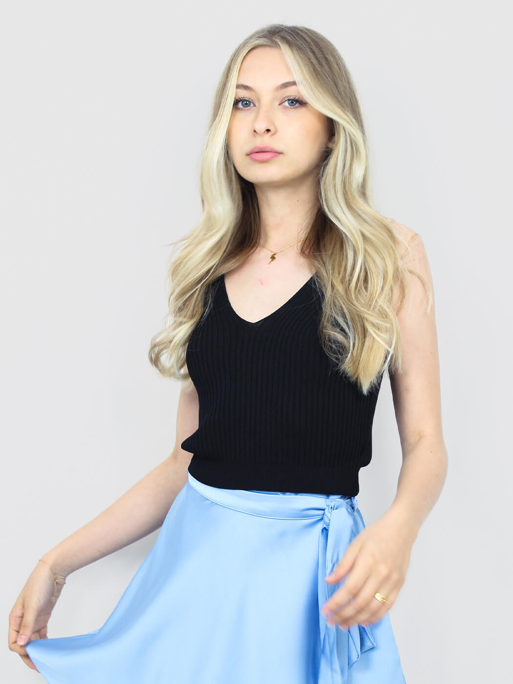 Top donna smanicato nero in maglina