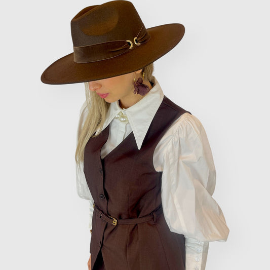 Cappello a tesa larga in feltro