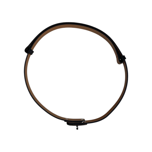 Cintura elegante effetto pelle con chiusura gioiello