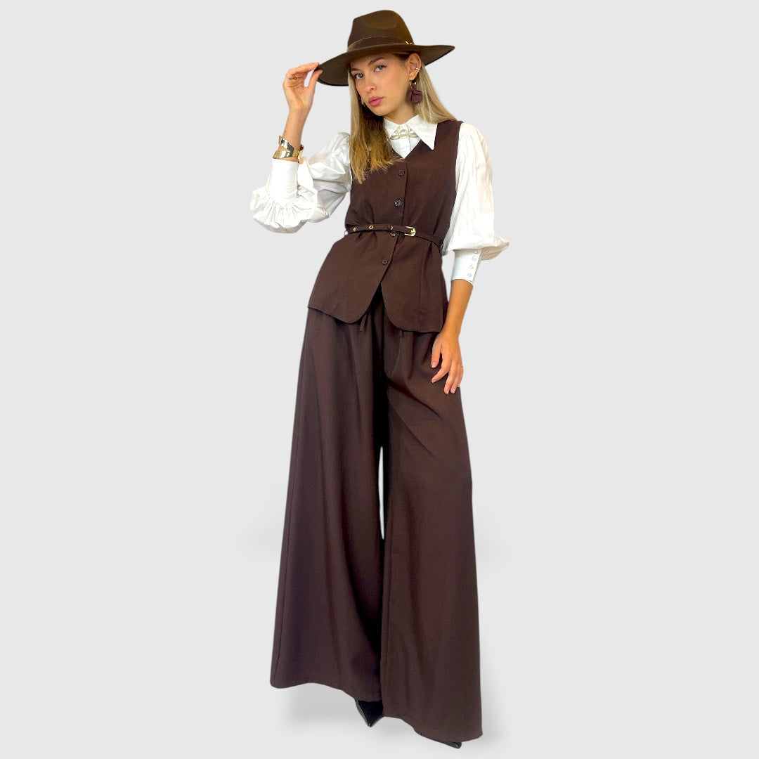 Coordinato elegante con gilet e pantaloni palazzo