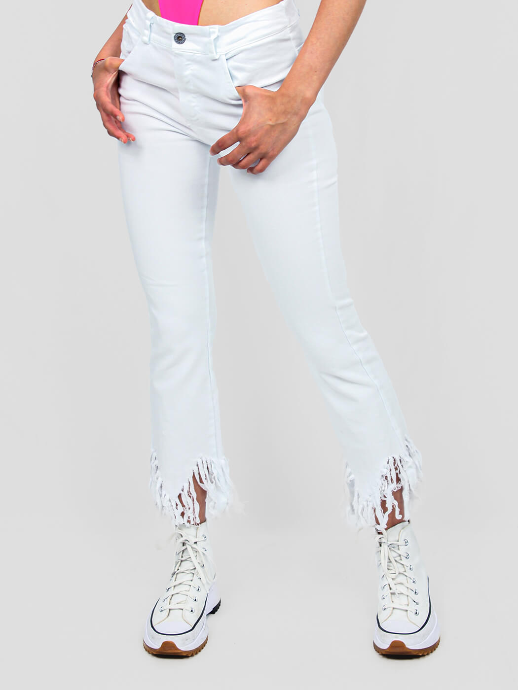 Jeans skinny sfrangiato