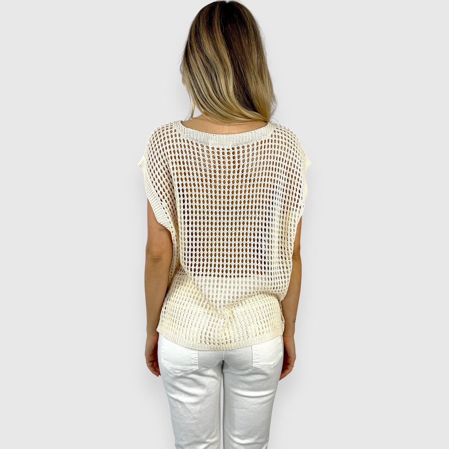Top Donna in Maglia Rete Beige Smanicato con Scollo a V