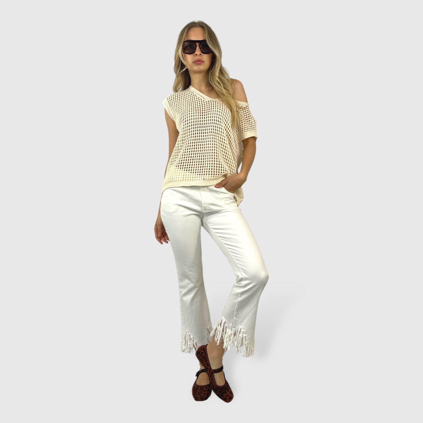 Top Donna in Maglia Rete Beige Smanicato con Scollo a V