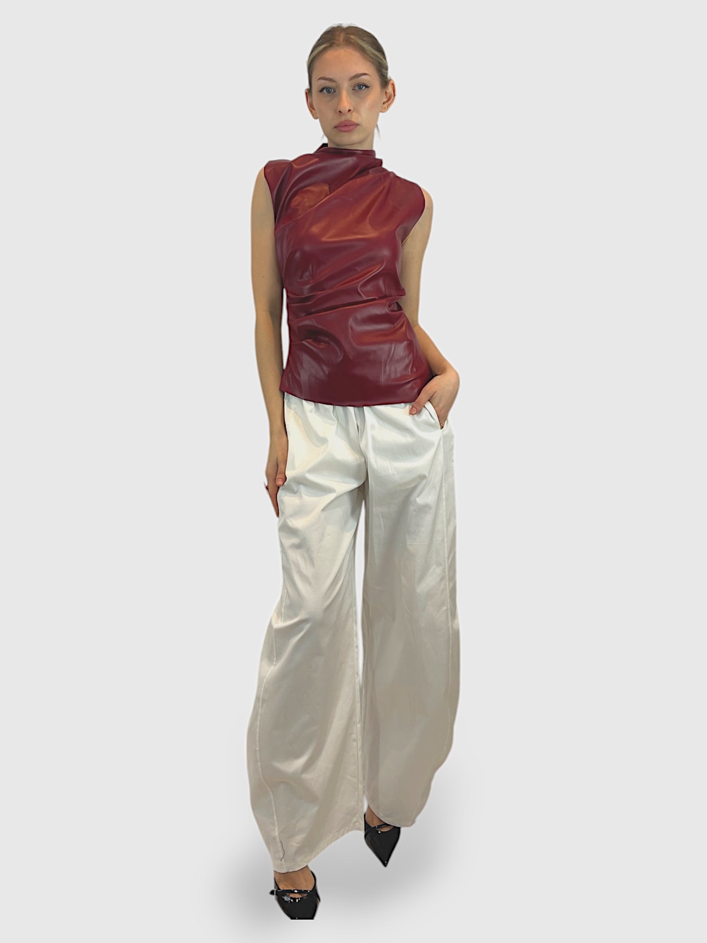 Top senza maniche in ecopelle bordeaux