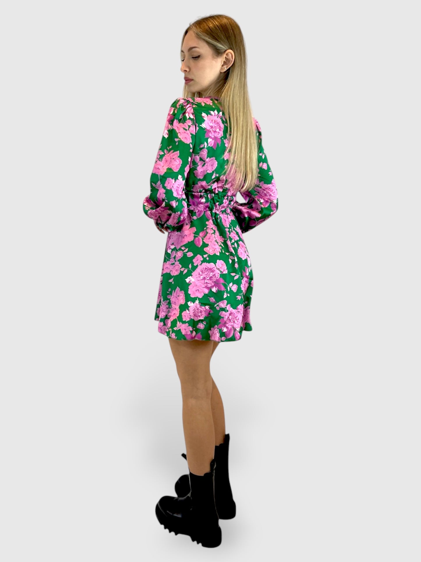 Abito corto floreale con maniche lunghe e cut-out frontale